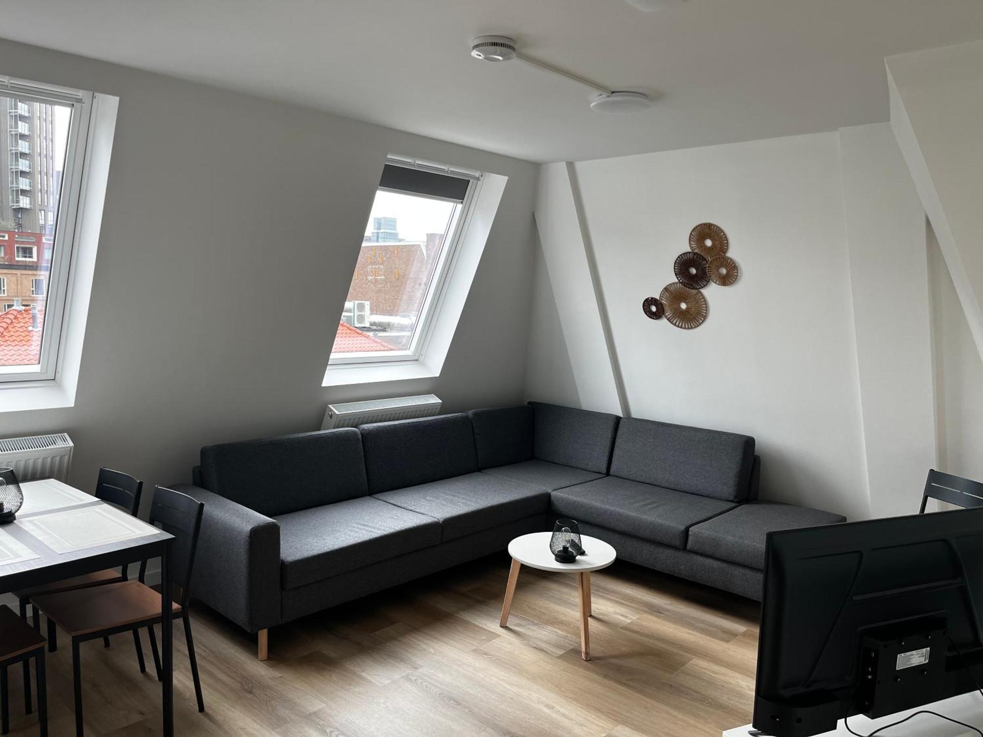 Apartement Hotel Stays By Adm 莱顿 外观 照片