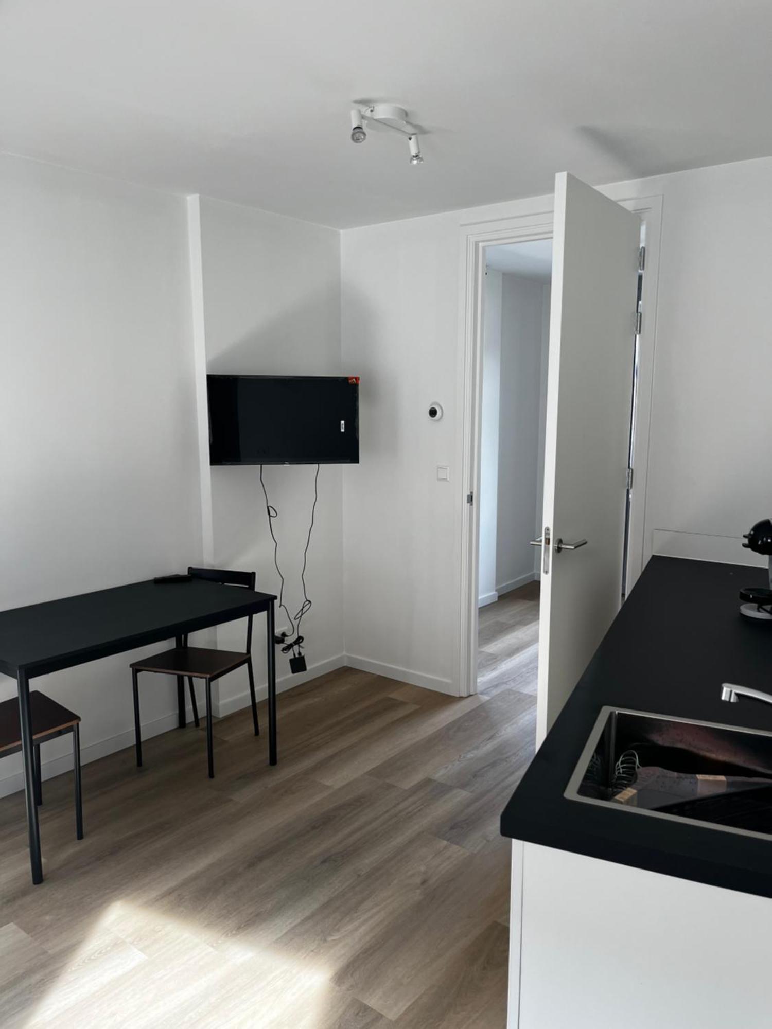 Apartement Hotel Stays By Adm 莱顿 外观 照片